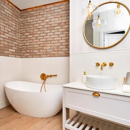 Kominek, Jezioro & - 57m2 Apartamento *